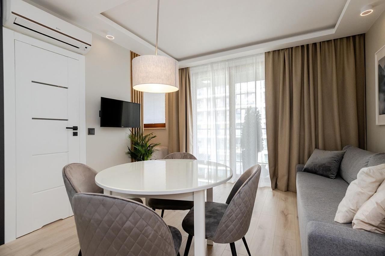 Apartment Wola, Wi-Fi, Smart Lock, Air Condition Warszawa Eksteriør billede