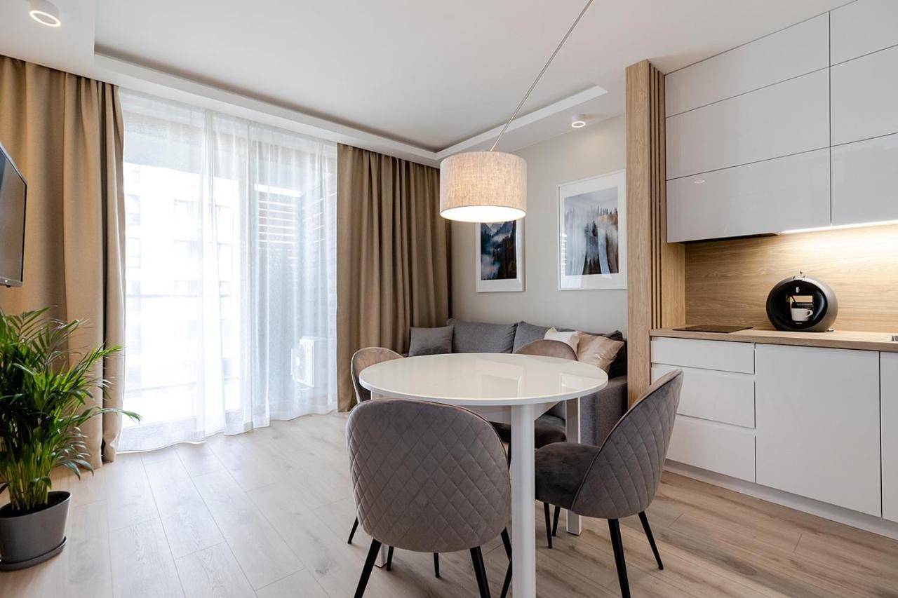 Apartment Wola, Wi-Fi, Smart Lock, Air Condition Warszawa Eksteriør billede