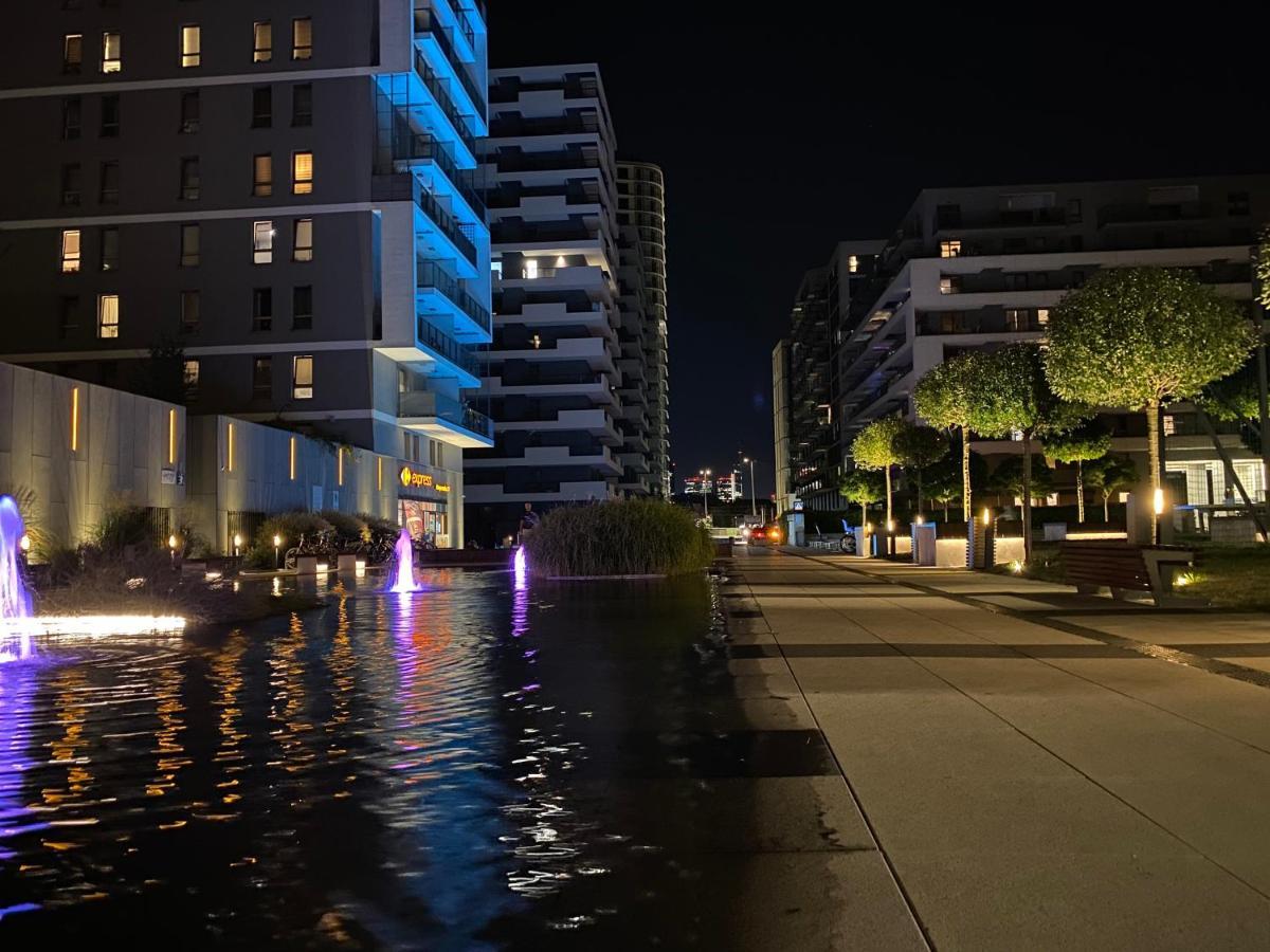 Apartment Wola, Wi-Fi, Smart Lock, Air Condition Warszawa Eksteriør billede