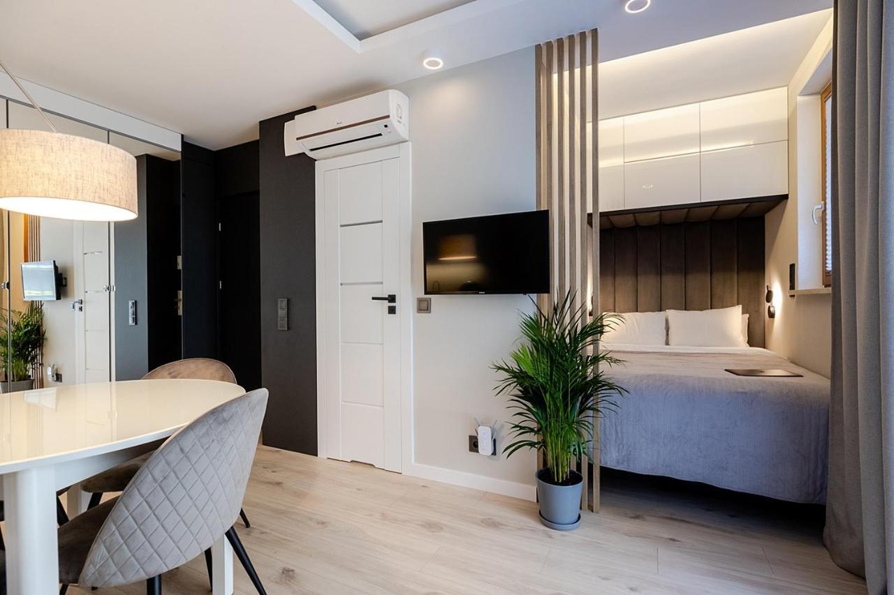 Apartment Wola, Wi-Fi, Smart Lock, Air Condition Warszawa Eksteriør billede